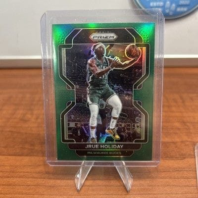 2021-22 Jrue Holiday Panini Prizm Basketball Green Prizm #8 Milwaukee