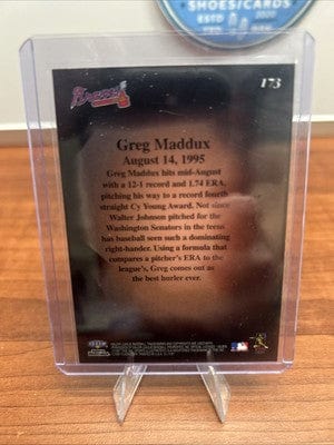 Cheap Sneaks Footwear/Sports Cards 97 Fleer Sports Illustrated Greg Maddux #173 Atlanta Braves Free shipp