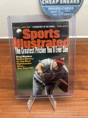 Cheap Sneaks Footwear/Sports Cards 97 Fleer Sports Illustrated Greg Maddux #173 Atlanta Braves Free shipp