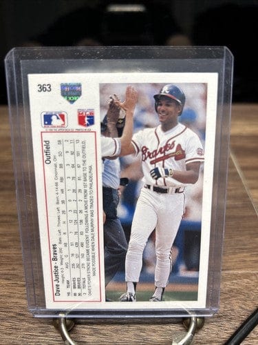 Cheap Sneaks Footwear/Sports Cards Baseball Card 1991 Upper Deck  Baseball Card #363 Dave Justice   Atlanta Braves