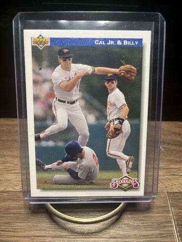 Cheap Sneaks Footwear/Sports Cards Baseball Card 1992 Upper Deck #82 Cal Ripken Jr. Billy Ripken Baltimore Orioles