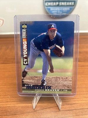 Cheap Sneaks Footwear/Sports Cards Baseball Card 1995 Collector's Choice #67 Greg Maddux