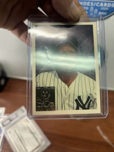 Cheap Sneaks Footwear/Sports Cards Baseball Card 1996 Topps Mickey Mantle #7 NY Yankees Gold Seal