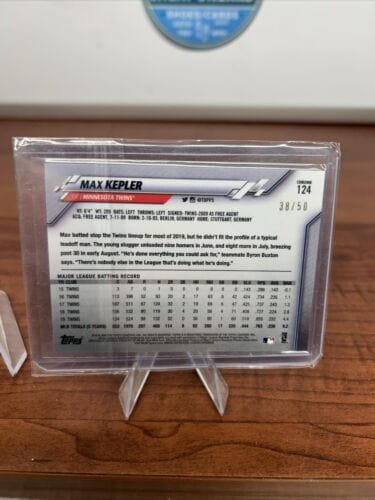 Cheap Sneaks Footwear/Sports Cards Baseball Card 2020 Topps Chrome Max Kepler Twins #124 Gold Refractor Rare Short Prin