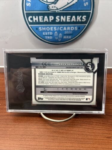 Cheap Sneaks Footwear/Sports Cards Baseball Card 2022 Bowman Chrome Erick Hernandez Green Sapphire Atomic Auto 31/99 SG