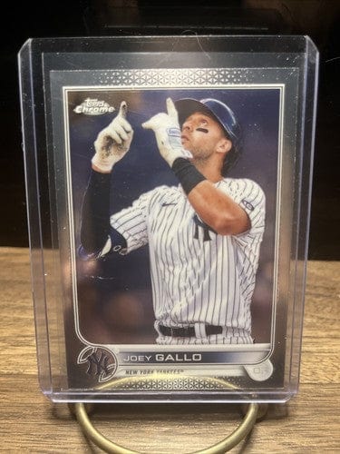 Cheap Sneaks Footwear/Sports Cards Baseball Card 2022 Topps Chrome #178 Joey Gallo  New York Yankees Baseball Card