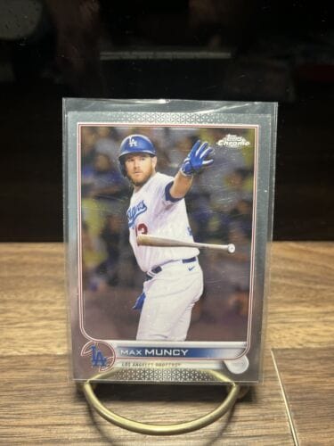 Cheap Sneaks Footwear/Sports Cards Baseball Card 2022 Topps Chrome Max Muncy Los Angeles Dodgers #42