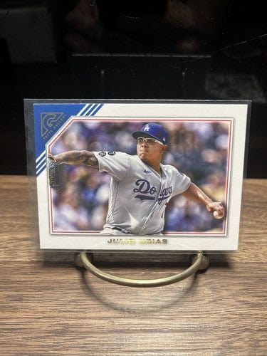 Cheap Sneaks Footwear/Sports Cards Baseball Card 2022 Topps Gallery #144 Julio Urias Los Angeles Dodgers