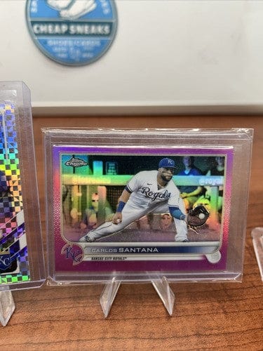 Cheap Sneaks Footwear/Sports Cards Baseball Card Carlos Santana KC Royals 2022/2022 Topps Chrome Pink/ XFactor Refracto