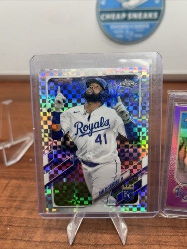 Cheap Sneaks Footwear/Sports Cards Baseball Card Carlos Santana KC Royals 2022/2022 Topps Chrome Pink/ XFactor Refracto
