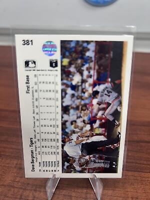Cheap Sneaks Footwear/Sports Cards Baseball Card Dave Bergman 1990 Upper Deck #381 Detroit Tigers