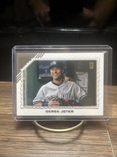 Cheap Sneaks Footwear/Sports Cards Baseball Card DEREK JETER 2022 TOPPS GALLERY #185