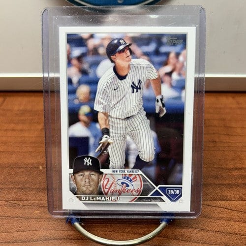 Cheap Sneaks Footwear/Sports Cards Baseball Card DJ LeMahieu 2023 Topps Baseball #658 New York Yankees