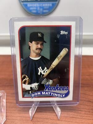 Cheap Sneaks Footwear/Sports Cards Baseball Card Don Mattingly 1989 Topps #700 New York Yankees