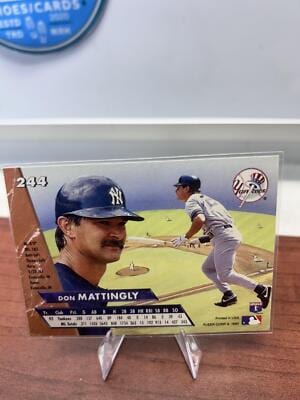 Cheap Sneaks Footwear/Sports Cards Baseball Card Don Mattingly 1993 Ultra #244 New York Yankees