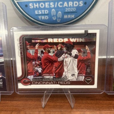 Cheap Sneaks Footwear/Sports Cards Baseball Card Elly De La Cruz (RC)24 Topps Series 2 Around The Horn,23 Bowman SOS 24