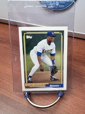 Cheap Sneaks Footwear/Sports Cards Baseball Card Gary Sheffield 1992 Topps Micro #695 Milwaukee Brewers