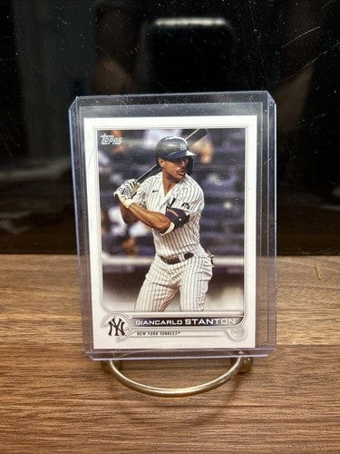Cheap Sneaks Footwear/Sports Cards Baseball Card Giancarlo Stanton 2022 Topps Series 2 Card #650 New York Yankees Baseb