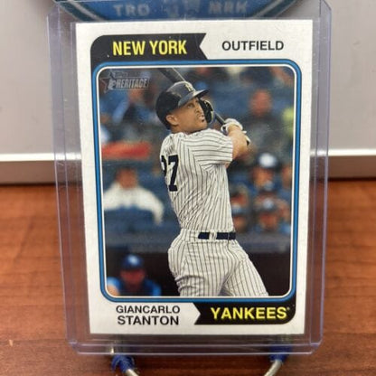 Cheap Sneaks Footwear/Sports Cards Baseball Card Giancarlo Stanton 2023 Topps Heritage Baseball Card #81 New York Yanke