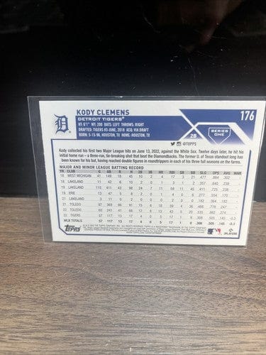 Cheap Sneaks Footwear/Sports Cards Baseball Card Green Wave Refractor Autograph #26/199 Detroit Tigers 4 Card Lot S.Torkelson,M. Cabrera,Greene, Clemens