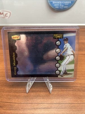 Cheap Sneaks Footwear/Sports Cards Baseball Card Greg Maddux 1996 Pinnacle Denny's Hologram #1