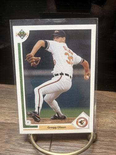 Cheap Sneaks Footwear/Sports Cards Baseball Card Gregg Olson P Baltimore Orioles 1991 Upper Deck Baseball Card  #326