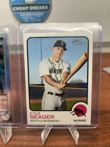 Cheap Sneaks Footwear/Sports Cards Baseball Card Kyle Seager Lot 2022 Topps Chrome Prism Refractor #131+ Base + 22 Topp