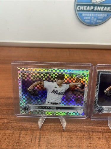 Cheap Sneaks Footwear/Sports Cards Baseball Card Luis Luzardo 2022 Topps Chrome X-Factor Refractor #112+22 Topps Chrome