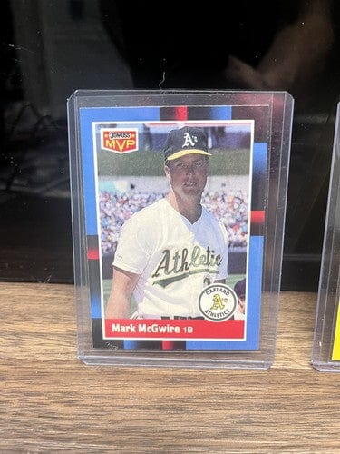 Cheap Sneaks Footwear/Sports Cards Baseball Card Mark McGwire 3 Card Lot Oakland Athletics Baseball
