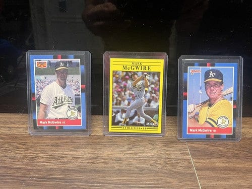 Cheap Sneaks Footwear/Sports Cards Baseball Card Mark McGwire 3 Card Lot Oakland Athletics Baseball