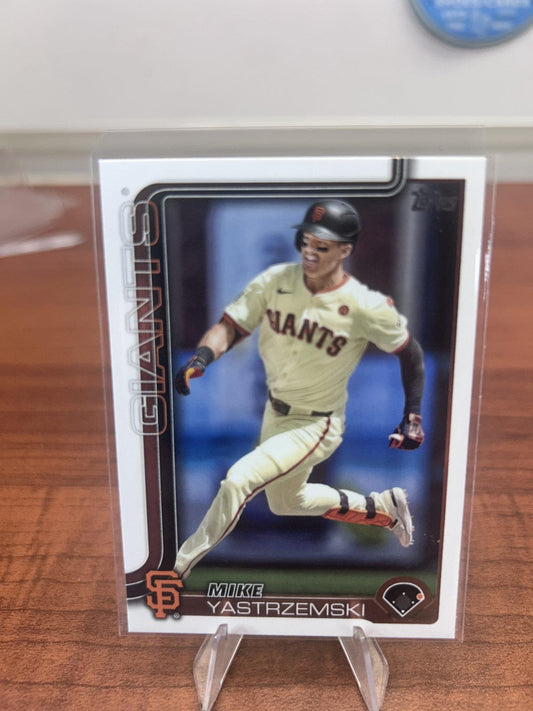Cheap Sneaks Footwear/Sports Cards Baseball Card Mike Yastrzemski 2025 Topps #186 San Francisco Giants
