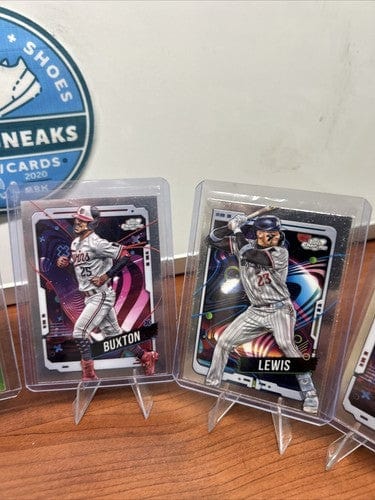 Cheap Sneaks Footwear/Sports Cards Baseball Card Minnesota Twins 2024 Topps Chrome Comic Lot(7) Button, Lewis, Lopez, F