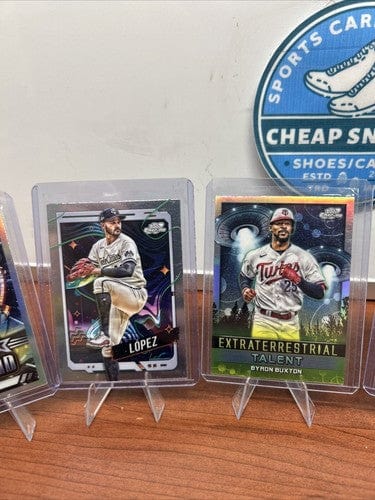 Cheap Sneaks Footwear/Sports Cards Baseball Card Minnesota Twins 2024 Topps Chrome Comic Lot(7) Button, Lewis, Lopez, F