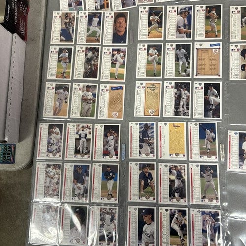 Cheap Sneaks Footwear/Sports Cards Baseball Card NY Yankees 1989, 1990, 1991, 1992 Upper Deck Team Set Builder 72 Cards
