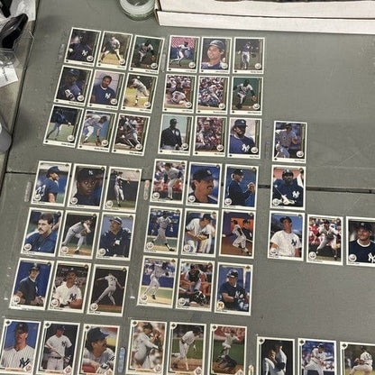 Cheap Sneaks Footwear/Sports Cards Baseball Card NY Yankees 1989, 1990, 1991, 1992 Upper Deck Team Set Builder 72 Cards