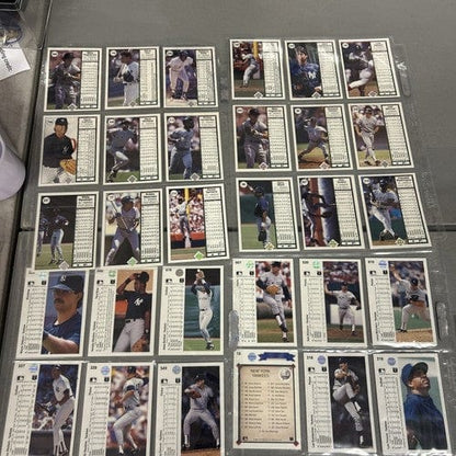 Cheap Sneaks Footwear/Sports Cards Baseball Card NY Yankees 1989, 1990, 1991, 1992 Upper Deck Team Set Builder 72 Cards
