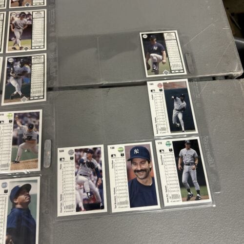 Cheap Sneaks Footwear/Sports Cards Baseball Card NY Yankees 1989, 1990, 1991, 1992 Upper Deck Team Set Builder 72 Cards