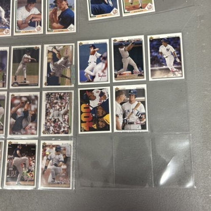 Cheap Sneaks Footwear/Sports Cards Baseball Card NY Yankees 1989, 1990, 1991, 1992 Upper Deck Team Set Builder 72 Cards