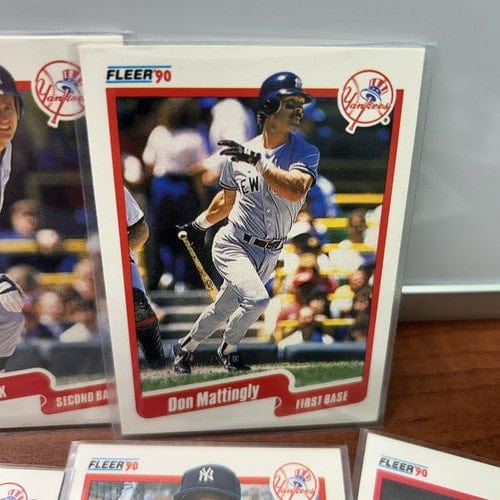 Cheap Sneaks Footwear/Sports Cards Baseball Card NY Yankees 1990 Fleer Baseball Team Set 23 Cards Mattingly, Deion Sand
