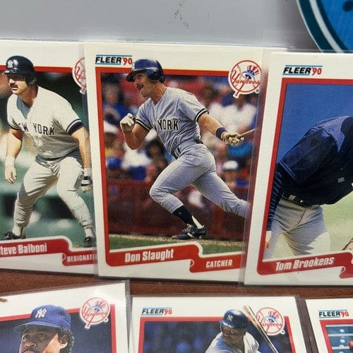 Cheap Sneaks Footwear/Sports Cards Baseball Card NY Yankees 1990 Fleer Baseball Team Set 23 Cards Mattingly, Deion Sand