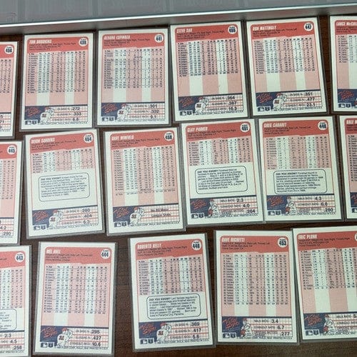 Cheap Sneaks Footwear/Sports Cards Baseball Card NY Yankees 1990 Fleer Baseball Team Set 23 Cards Mattingly, Deion Sand