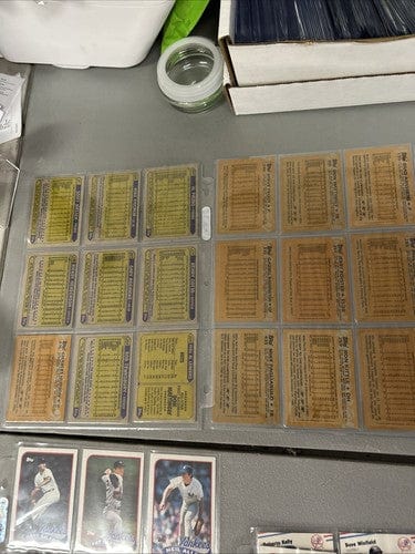 Cheap Sneaks Footwear/Sports Cards Baseball Card NY Yankees Team Sets Builders 1987,88,89,1990 Topps 88/90 Fleer,1990 S