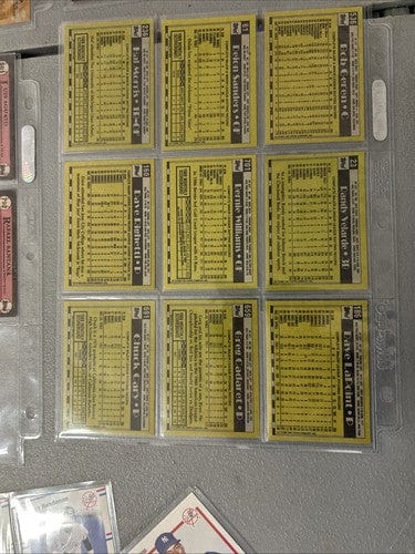 Cheap Sneaks Footwear/Sports Cards Baseball Card NY Yankees Team Sets Builders 1987,88,89,1990 Topps 88/90 Fleer,1990 S