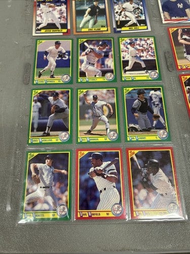 Cheap Sneaks Footwear/Sports Cards Baseball Card NY Yankees Team Sets Builders 1987,88,89,1990 Topps 88/90 Fleer,1990 S