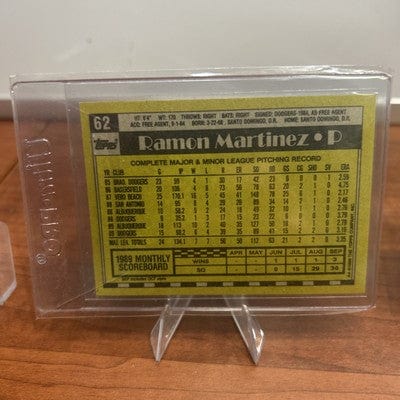 Cheap Sneaks Footwear/Sports Cards Baseball Card Ramon Martinez 1990 Topps Baseball Card #62 Los Angles Dodgers +97 Top