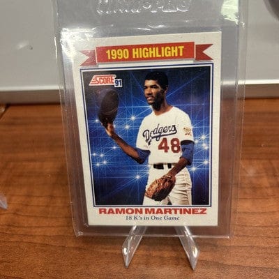 Cheap Sneaks Footwear/Sports Cards Baseball Card RAMON MARTINEZ (RC) 1989 Topps Baseball Rookie Card #225 Los Angeles D