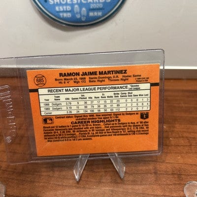 Cheap Sneaks Footwear/Sports Cards Baseball Card RAMON MARTINEZ (RC) 1989 Topps Baseball Rookie Card #225 Los Angeles D