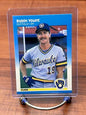 Cheap Sneaks Footwear/Sports Cards Baseball Card Robin Yount 1987 Fleer Baseball Card #361 Milwaukee Brewers