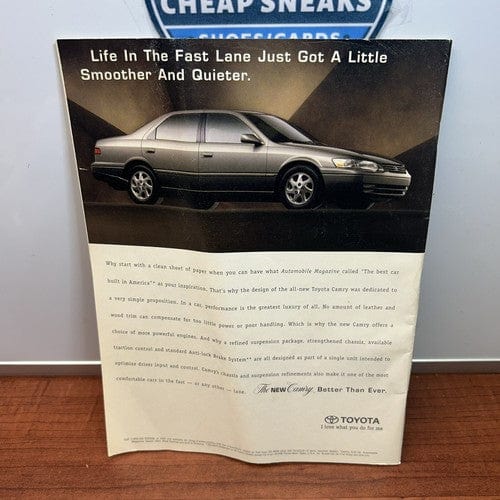 Cheap Sneaks Footwear/Sports Cards Baseball Card Sports Illustrated Nov. 4 1996 Mag.“A Fall Classic” NY Yankees Gir