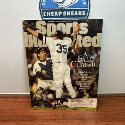 Cheap Sneaks Footwear/Sports Cards Baseball Card Sports Illustrated Nov. 4 1996 Mag.“A Fall Classic” NY Yankees Gir